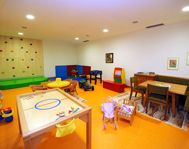 Avelengo Hotel Sulfner sala giochi giocattoli