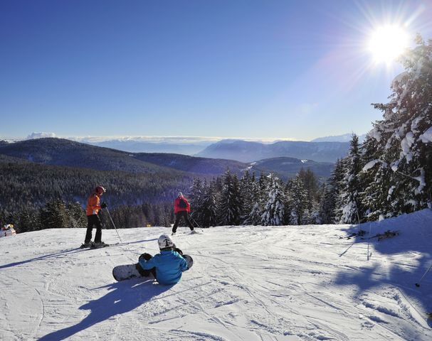 Ski area Merano 2000 skiing snowboarding South Tyrol