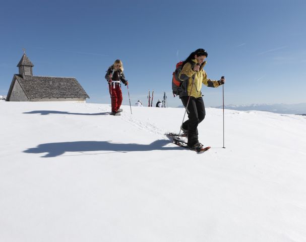 Merano 2000 escursioni con le racchette da neve Hotel Avelengo Alto Adige