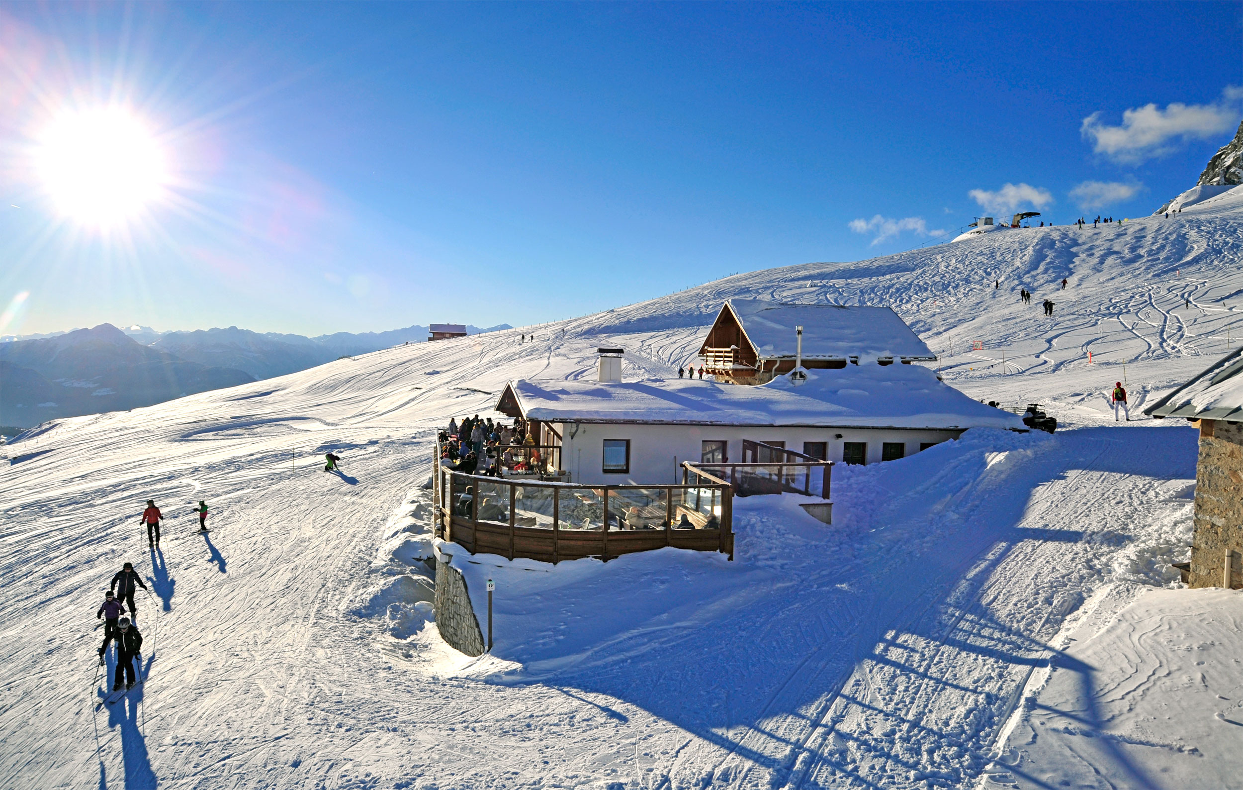 Winterurlaub Skifahren Hütteneinkehr Meran 2000 | Vacanze invernali malghe a Merano 2000 | Winter holiday skiing hut retreat Merano 2000